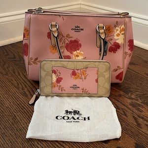 NWT Authentic COACH purse and matching wallet